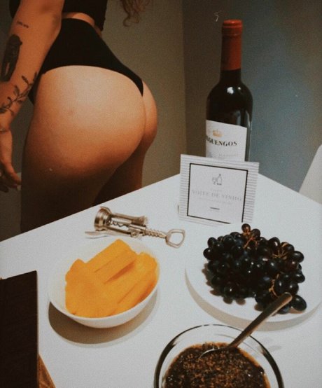 Anna Clara Camargo perfect actress gallery