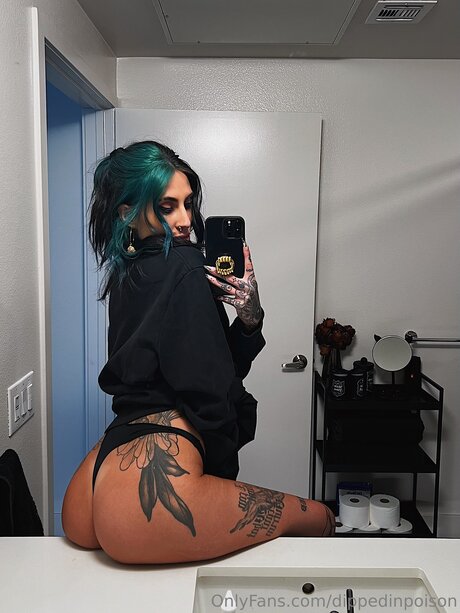 Dippedinpoison pornstar nudes photos
