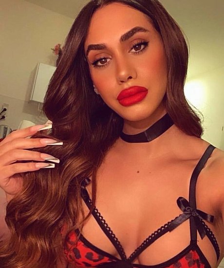 Kim Oar nude model pictures