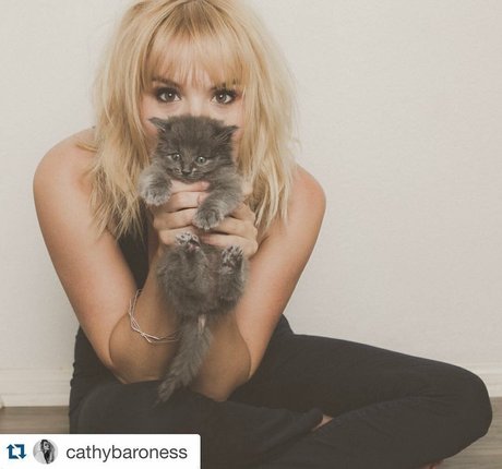 Brea Grant erotic pornstar image