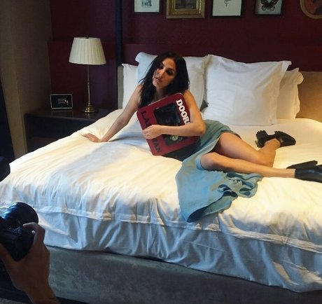 Cassie Scerbo star nude img