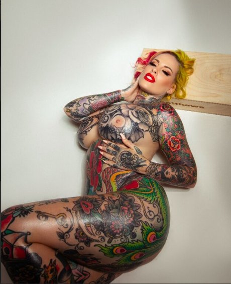 Kandyisbadass pornstar sex pics