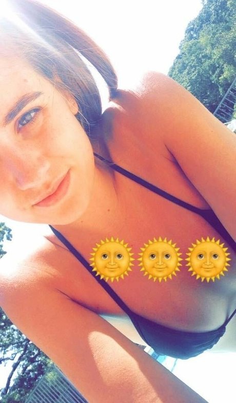 Rachel Demita model art image