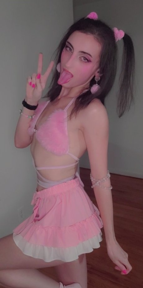 Moniqa Lefevre erotic model picture