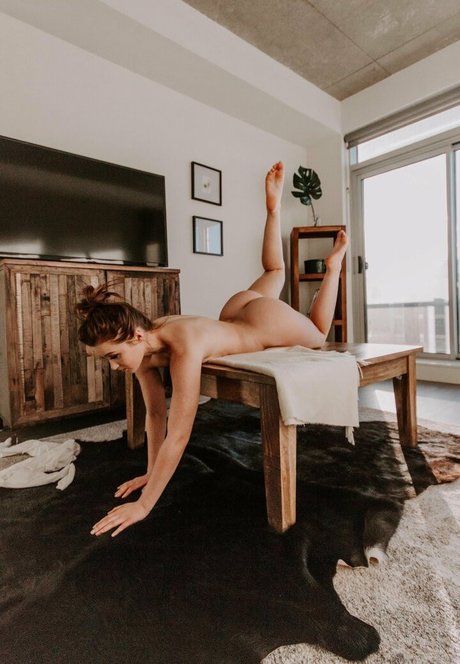 Brefitmodel model adult pictures