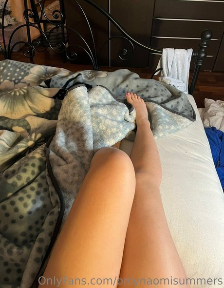 onlynaomisummers porn model picture