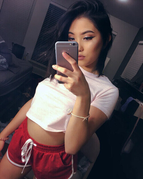 Evedesu nude pornstar archive