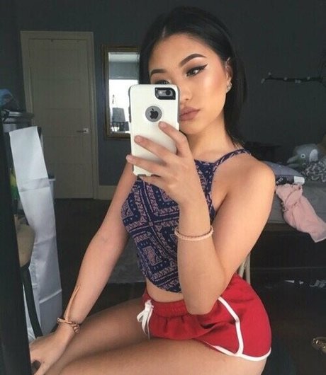 Evedesu free pornstar pics