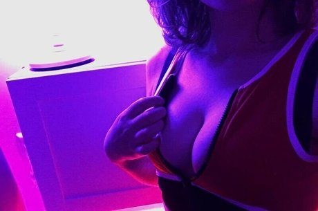 Italkwho star photos