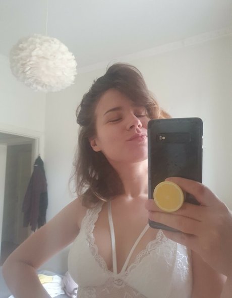 Italkwho star adult photos