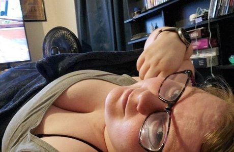 pandafluff1137 hot model pictures