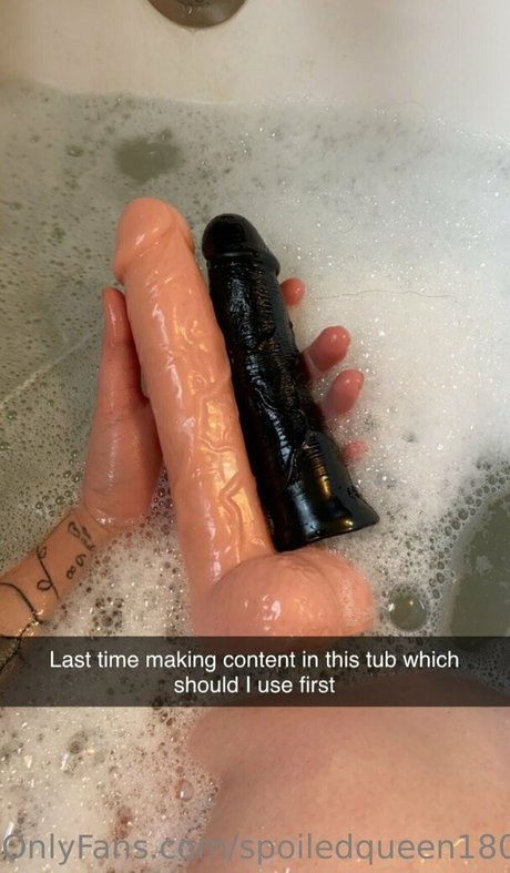 spoiledqueen180 porn model images