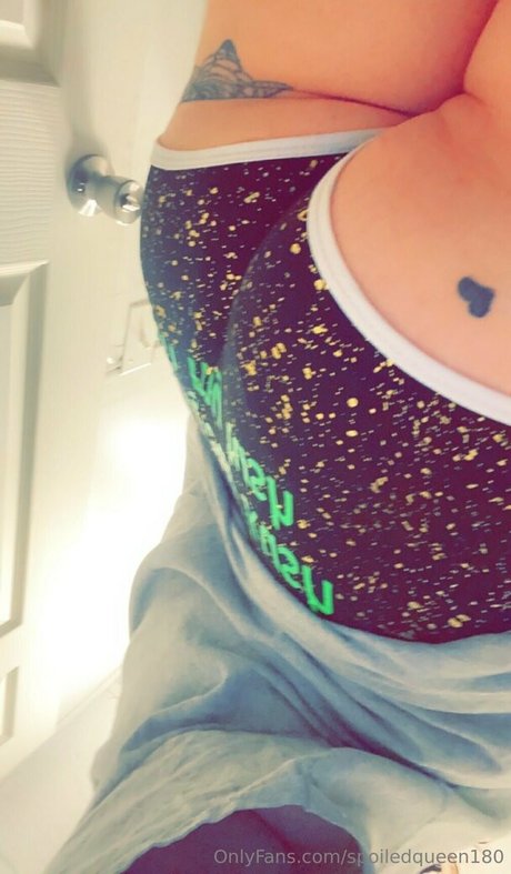 spoiledqueen180 beautiful model pic