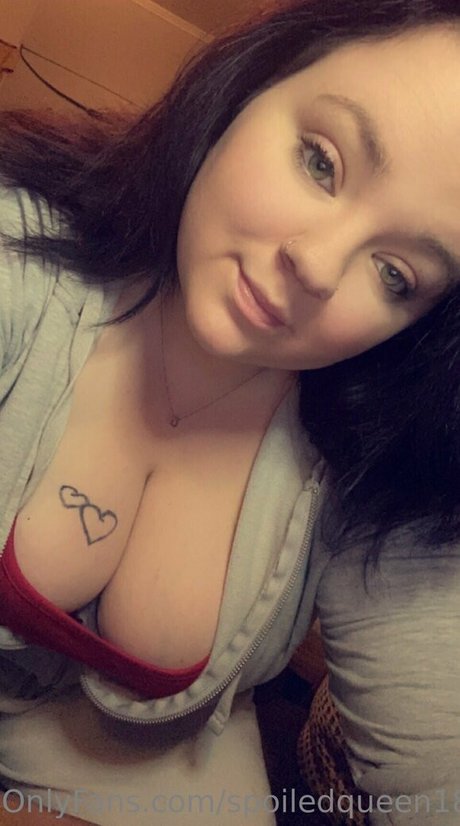 spoiledqueen180 pornstar hd photo