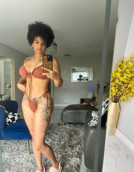 cynthiagarcia1212 exclusive star pic