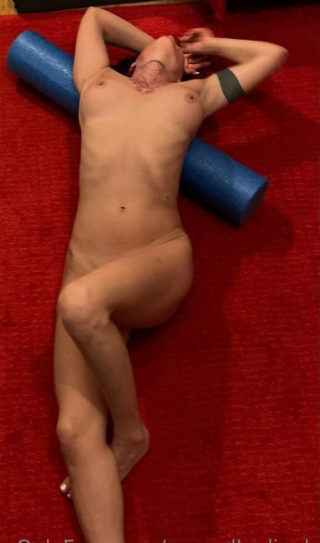 rosszalkodjunk nudes star photo