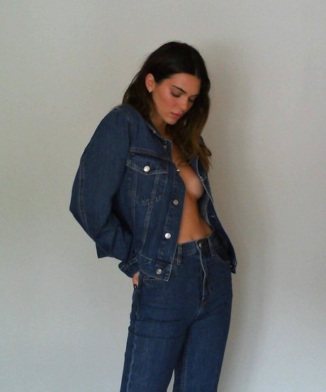 Kendall Jenner adult actress galleries