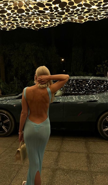 Madds model beautiful images