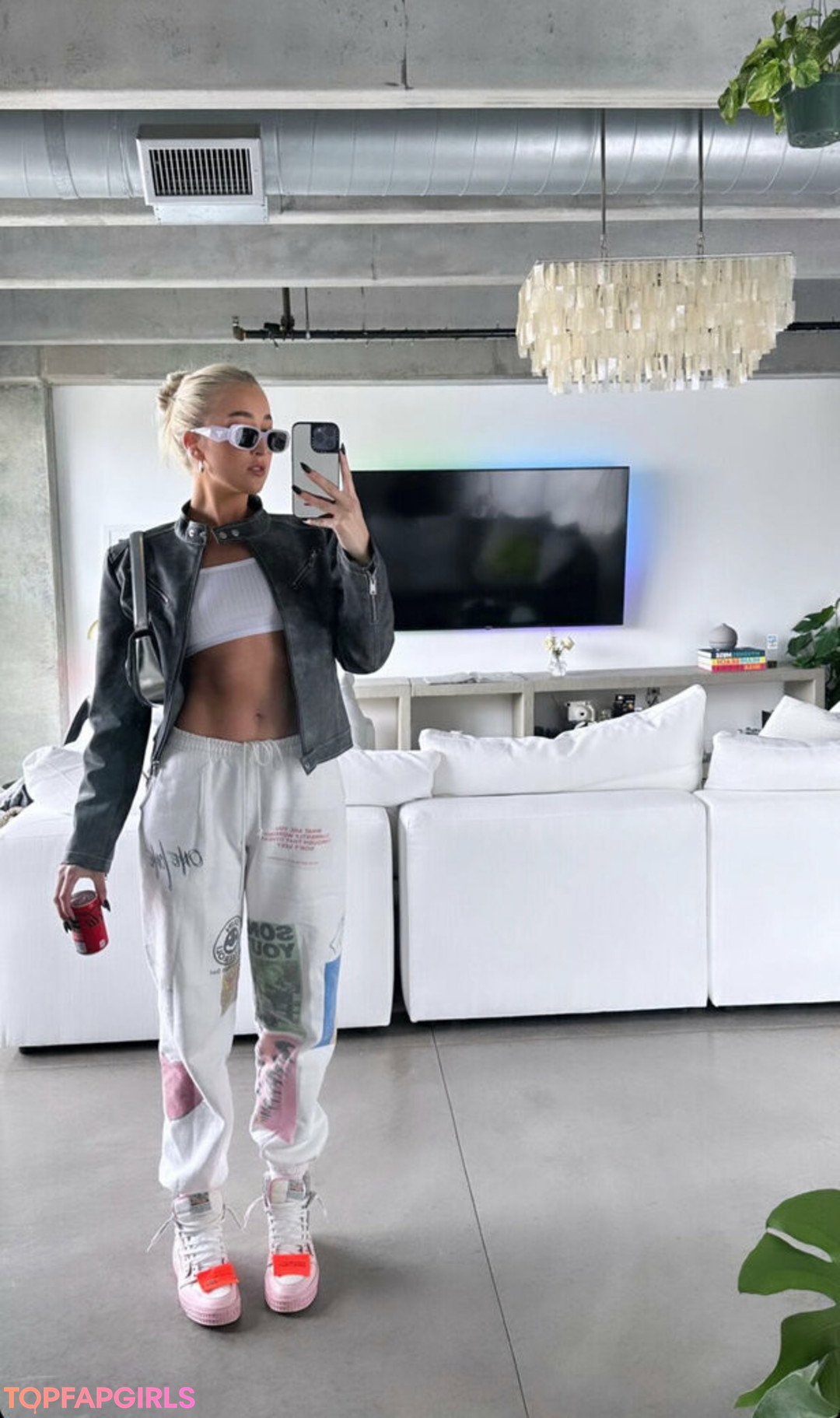 Madds beautiful model pic