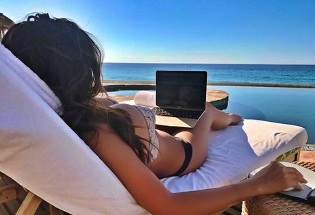 Maria Ho art actress pic