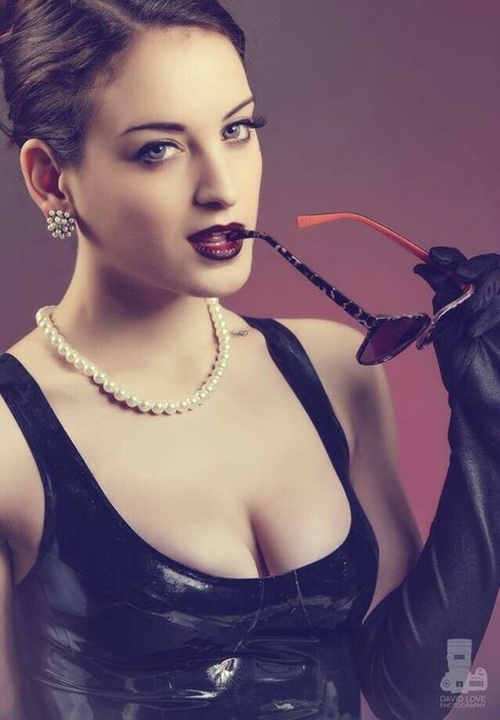 MalAfterMidnight star best gallery