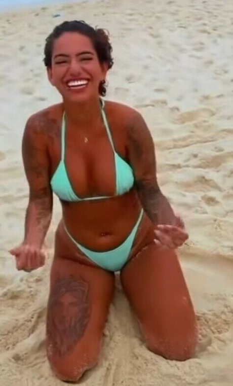 Muito Linda actress img