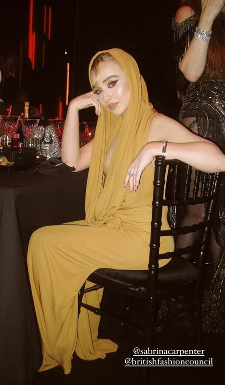 Sabrina Carpenter pornstar nude pics