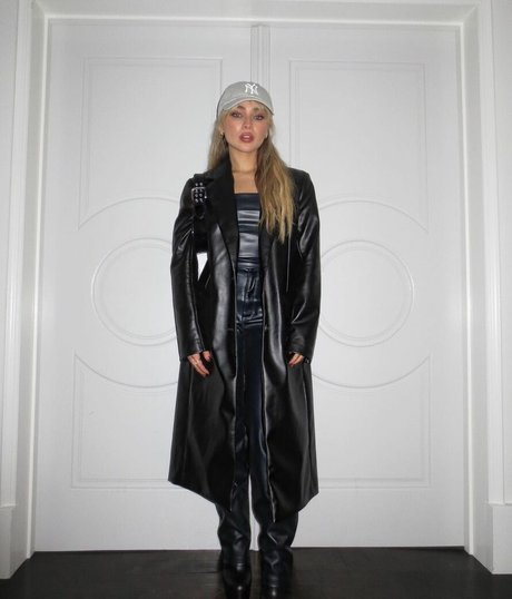 blonde small tits onlyfans porno photo