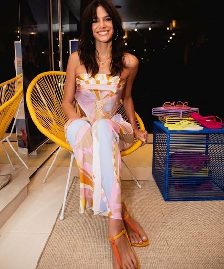 Bruna Marquezine star adult archive