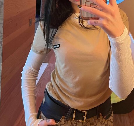 Dua Lipa Quick photo