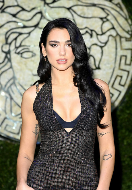 japanese milf onlyfans sexy nude picture