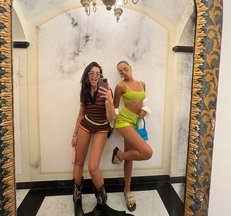 Dua Lipa best star galleries