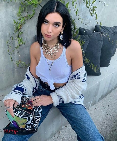 Dua Lipa free actress img