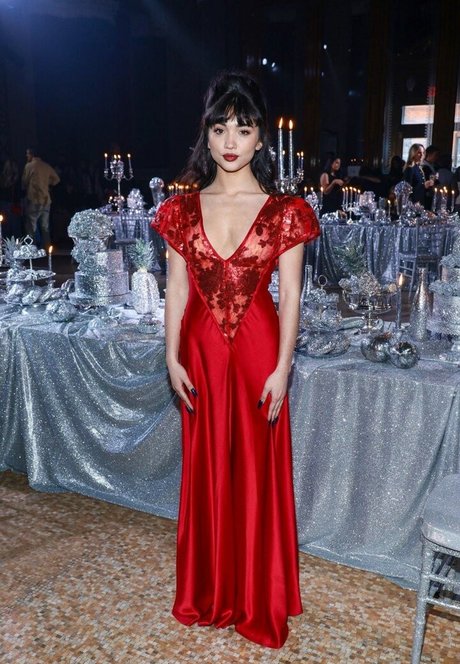 Rowan Blanchard hot pornstar pics