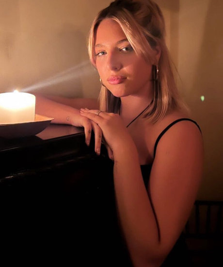 whore wife onlyfans free naked image