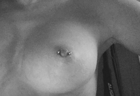 Zara Larsson model porn pics