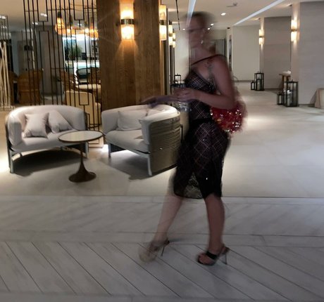 Zara Larsson actress photos