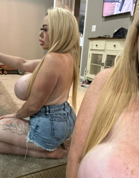 katrinathicc xxx pornstar galleries