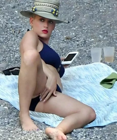 Katy Perry star nude photo