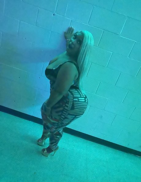 PinkyXXX star top images