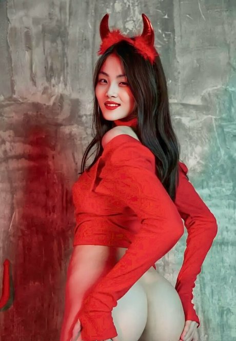 nishiyama pornographic model img