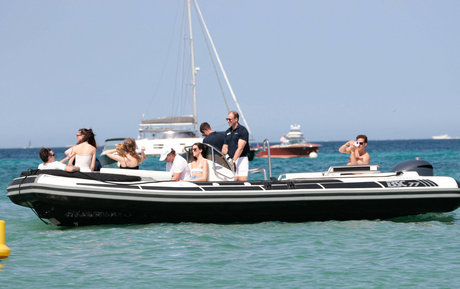 Nicola Peltz free pornstar pictures