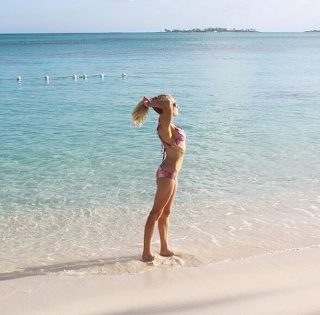 Natalie Gulbis hot pornstar photo