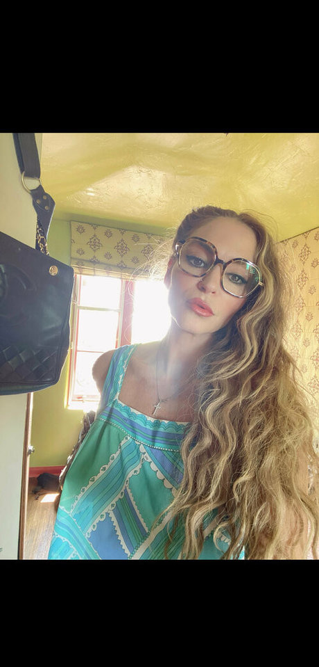 Drea De Matteo exclusive star gallery