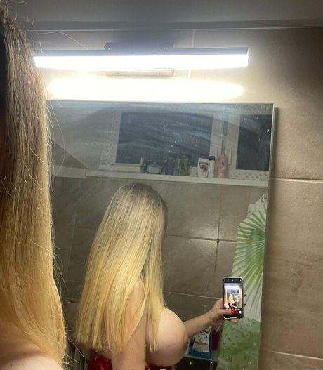 miss dawn99 pornstar high quality images