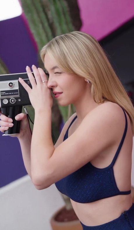 Sydney Sweeney model sexy galleries