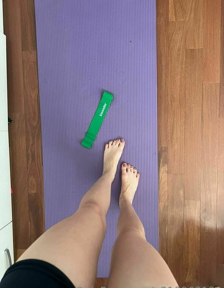 flora99f sexy pornstar gallery