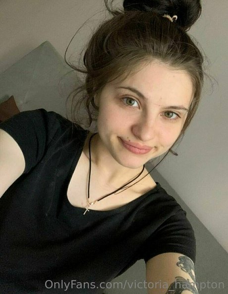 victoria hampton nude pornstar picture