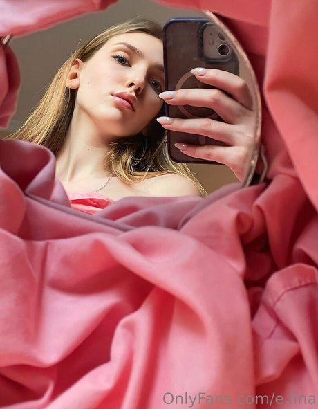 e lina erotic model photo