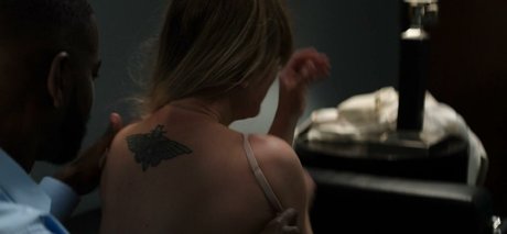 Kaley Cuoco nudes model img